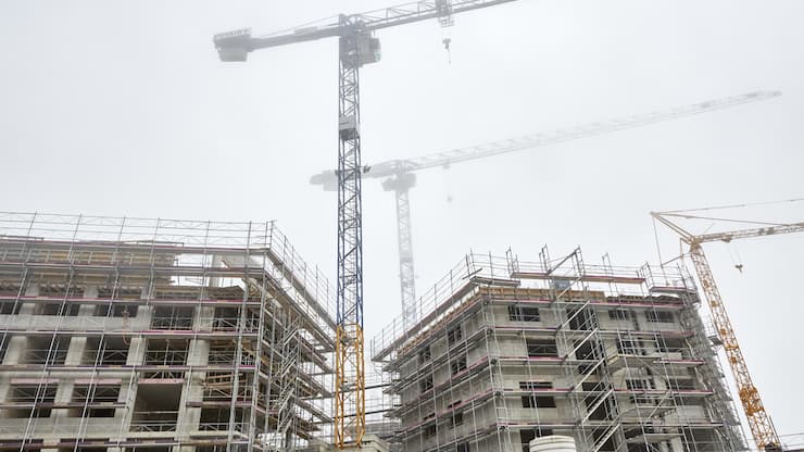 Construction site of the "Andermatt - Swiss Alpine Destination" mountain resort of the company Andermatt Swiss Alps AG. (KEYSTONE/Christof Schuerpf)