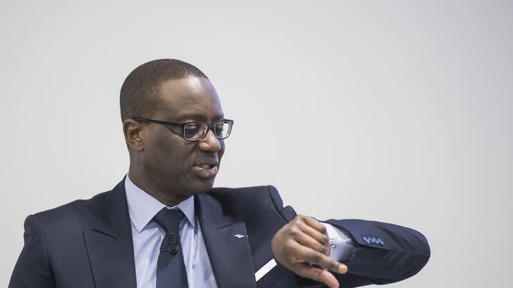 Tidjane Thiam, CEO of Swiss bank Credit Suisse, speaks prior the press conference of the full-year results of 2017 in Zurich, Switzerland, Wednesday, Feburary 14, 2018. (KEYSTONE/Ennio Leanza).