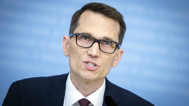 Swiss National Bank's (SNB) Chairman of the Governing Board Martin Schlegel speaks during a media briefing at the Swiss National Bank in Zurich, Switzerland, on Thursday, June 19, 2025. (KEYSTONE/Michael Buholzer)