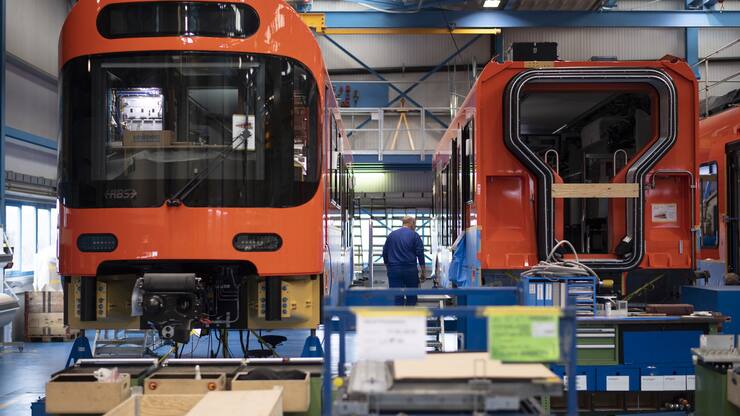 ARCHIVBILD ZUM GROSSAUFTRAG VON STADLER RAIL FUER DIE AMERIKANISCHE MARTA, AM FREITAG, 29. MAERZ 2019 - Endmontage der RBS, aufgenommen nach der Bilanzmedienkonferenz von Stadler Rail, am Dienstag, 19. Maerz 2019, in Bussnang. Das Unternehmen hat heute mitgeteilt, in den naechsten Monaten einen Boersengang anzustreben. (KEYSTONE/Gian Ehrenzeller)