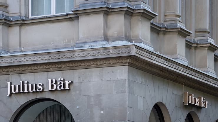 SCHWEIZ ZUERICH BANK JULIUS BAER