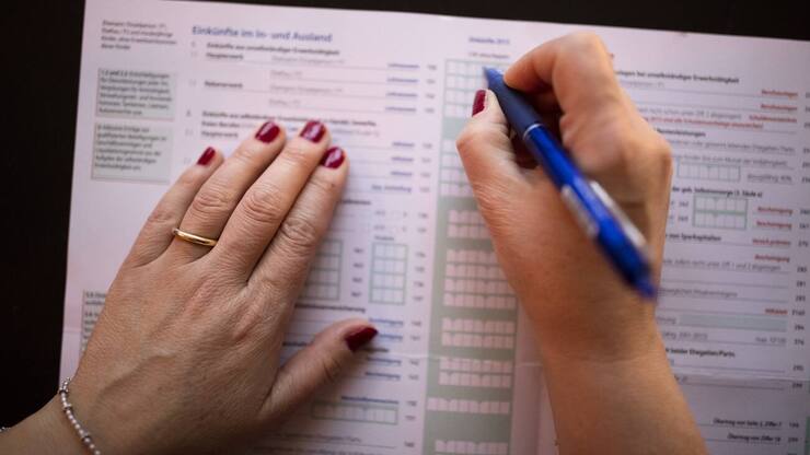 STEUERERKLAERUNG heiratsstrafe