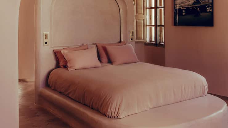 <p>Die Finca Hotel Corazón im Norden Mallorcas ist das Werk der britischen Fotografin Kate Bellm und des Künstlers Edgar Lopez.</p>