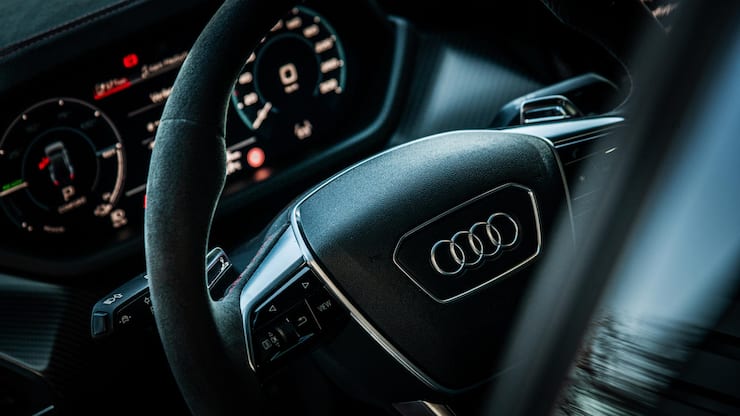 Audi E-Tron auf der Rennstrecke