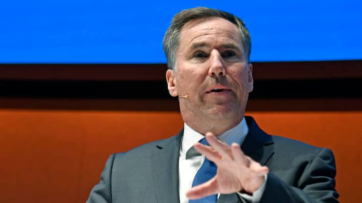 Jan Jenisch, CEO LafargeHolcim spricht an der Bilanzmedienkonferenz in Zuerich am Donnerstag, 7. Maerz 2019. (KEYSTONE/Walter Bieri)