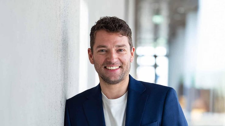 Alexander_Thoma_PostFinance_Headerbild.jpg