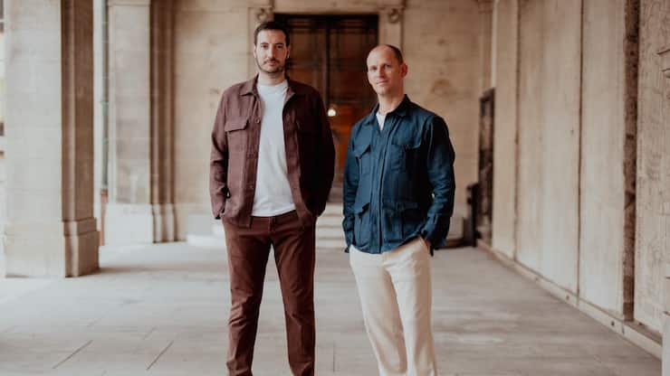 <p>Arthur Touchot (l.) und Leonard Pictet von Marteau &amp; Co. wollen Uhrmacher nicht aussen vor lassen.</p>
