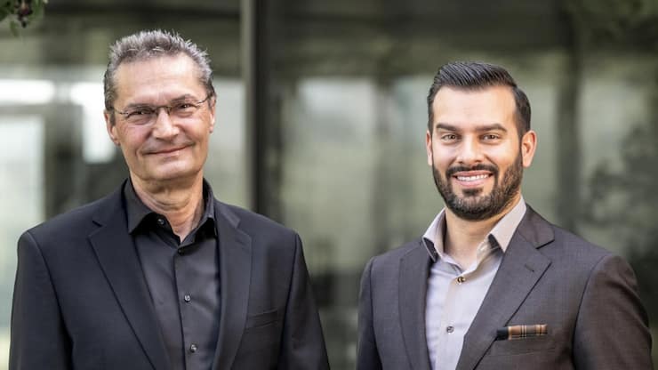 <p>Sky-Frame-Gründer Beat Guhl (l.) überlässt Angelo Razzino den Chefsessel.</p>