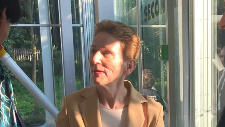 <p>Maja Oeri, Urenkelin von Roche-Gründer Fritz Hoffmann-La Roche und Kunstmäzenin, bindet Sohn Melchior ein.</p>