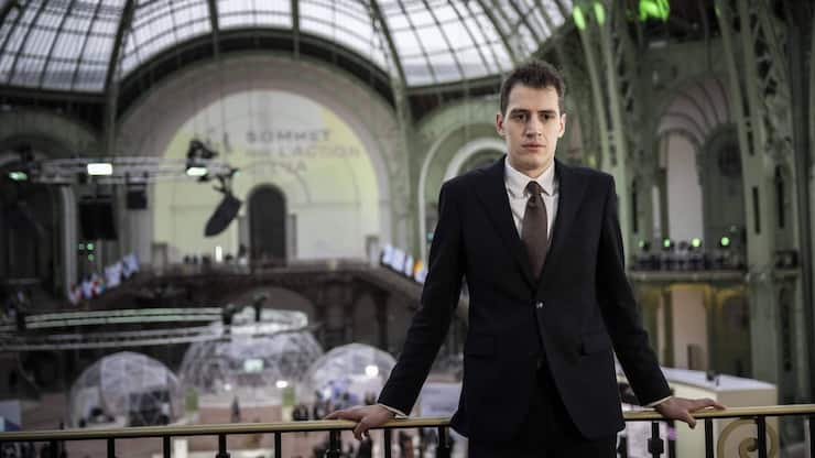 file83m3i6q6jfp1kbatzg7j