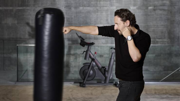 <p>Durchbruch: Leo Grünstein verbessert mit seiner Liom-Wearable Stoffwechsel und Gesundheit seiner Kunden.</p>