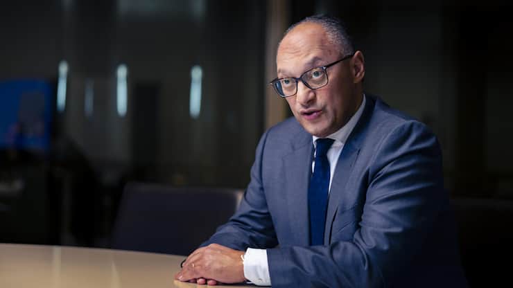 <p>Zurück zu alten Werten: Swiss-Re-Chef Andreas Berger plädiert für weniger Predigen und mehr Faktenorientiertheit. </p>