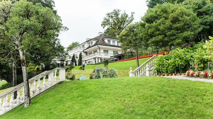 <p>Dieses Anwesen in Meggen LU...</p>