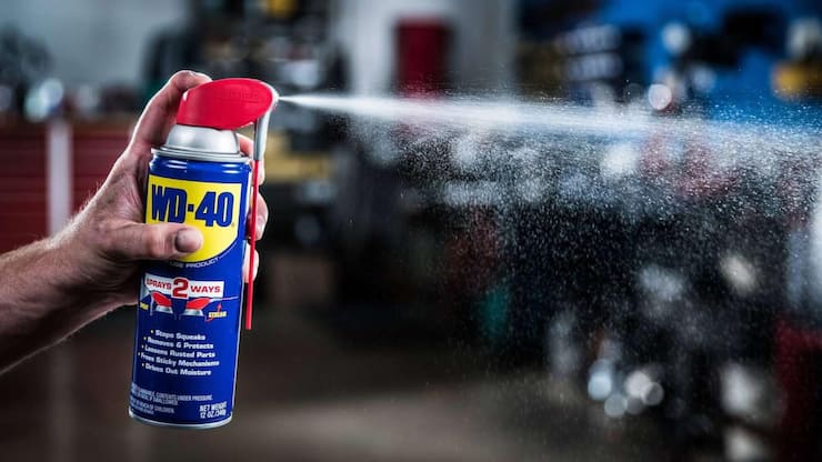 <p>Das einzige Produkt der WD-40 Company: WD-40-Spray.</p>