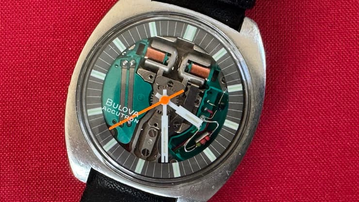 Sammlerstück_Ate_Bulova_Accutron_conv.jpeg