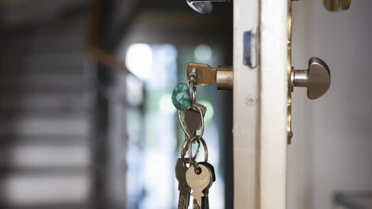 WOHNUNG, MIETWOHNUNG, EIGENBEDARF, WOHNUNGSTUER, SCHLUESSEL, HAUSSCHLUESSEL, MIETRECHT