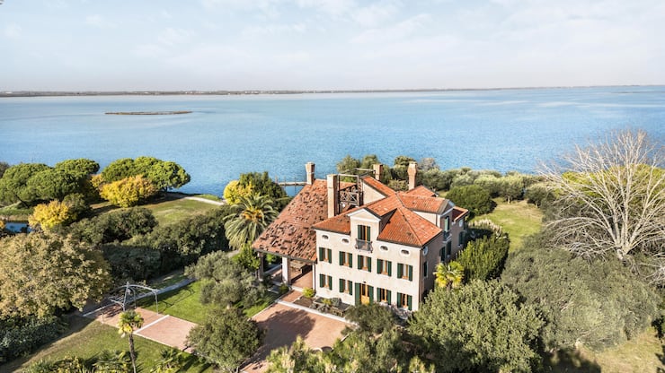 Für 22 Millionen Franken zu verkaufen: Eine Privatinsel der Swarovski-Erben in der Lagune von Venedig.