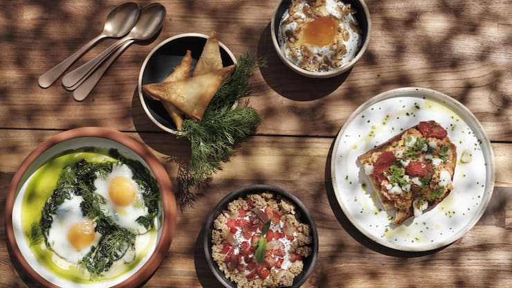 Die Küche des Boutiquehotels Stamna serviert neu interpretierte Traditionsküche, stets mit frischen, lokalen Zutaten.