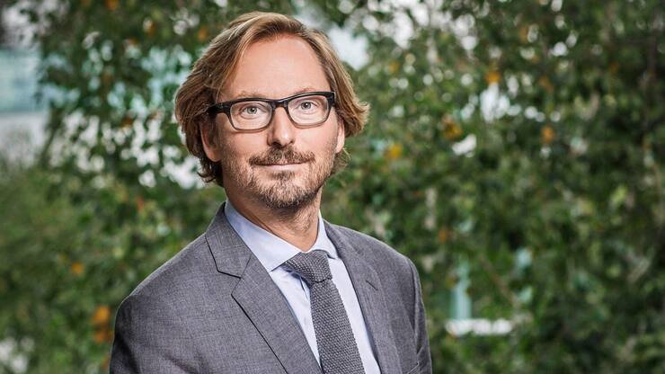 Nicolas Bos wurde zum CEO hochgestuft.