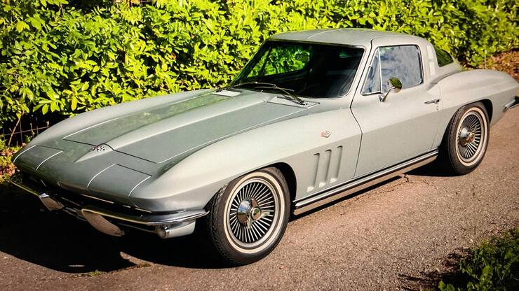 <p>Büssers Chevrolet 327/365hp Corvette Coupé kommt unter den Hammer.</p>