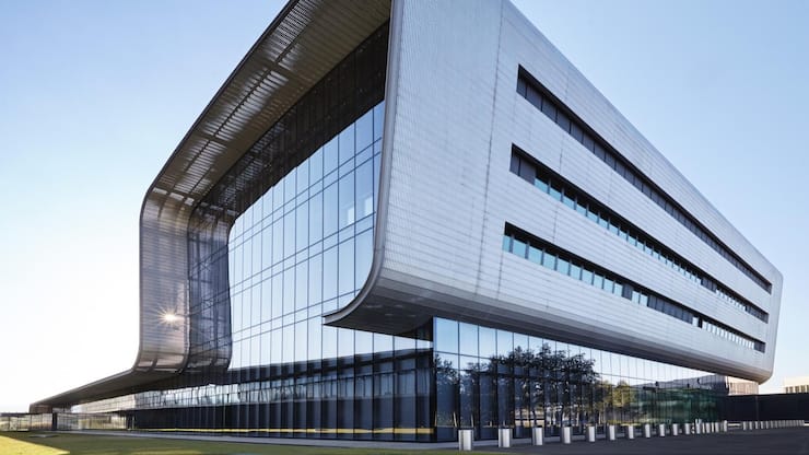 <p>Vacheron Constantin, die älteste Uhrenmanufaktur der Welt mit Hauptsitz in Plan-les-Ouates, lädt zum ersten Sammleruhren-Wettbewerb ein.</p>