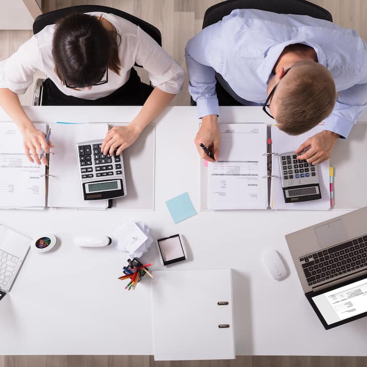 Controlling im Büro: Was ändert sich für Hypothekarnehmer mit dem Übergang vom Libor zum Saron?