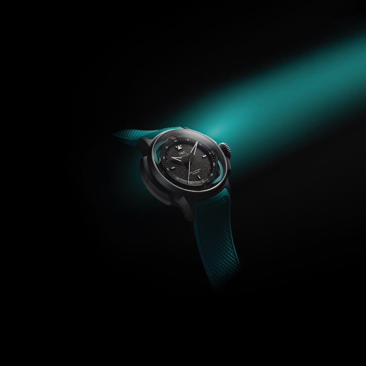 Toto Wolff Wearing the Big Pilotâs Watch Shock Absorber XPL Toto Wolff x Mercedes-AMG PETRONAS Formula Oneâ¢ Team (Ref. IW356201)