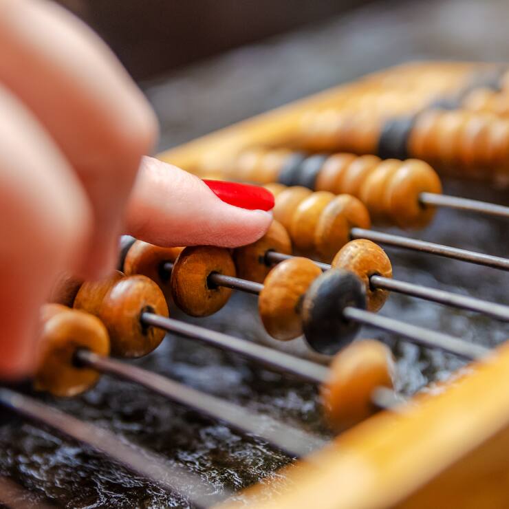 Frauen Vorsorge Anlage Geld Symbol