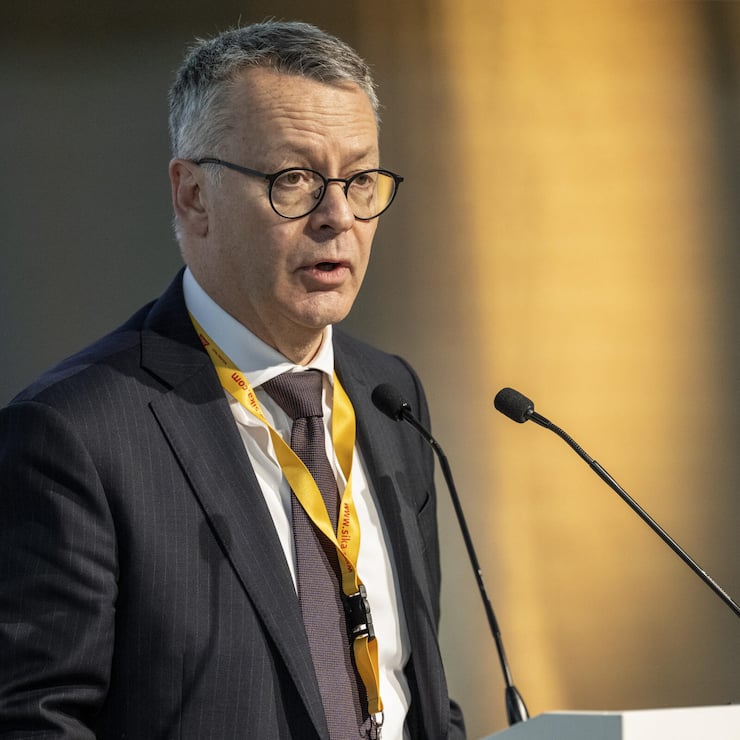 diskrepanzSika unter Präsident Thierry Vanlancker (r.) und CEO Thomas Hasler ­brilliert mit den Geschäftszahlen, nicht aber auf dem Börsenparkett.