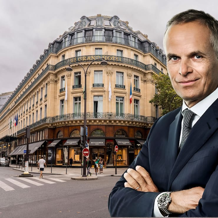 MR. ROLEX Jean-Frédéric Dufour hat mit der Übernahme von Bucherer nun ein exquisites Retailnetz mit Boutiquen etwa in Genf, Paris (l.) und London.