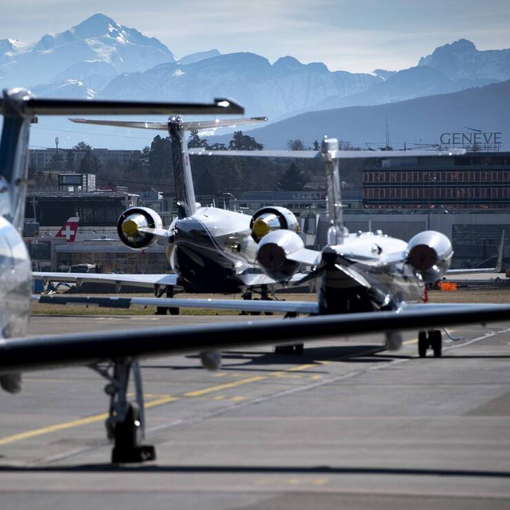 SCHWEIZ FLUGHAFEN GENF