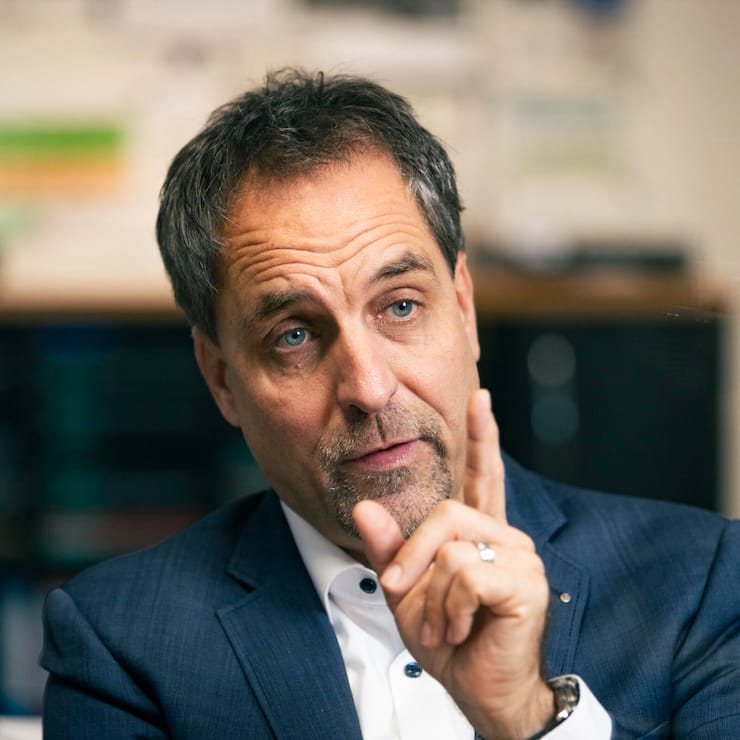 Foto: Thomas Meier. Bern, 23.10.25. Bernhard Emch, Chef des Familienunternehmens Emch AufzÃ¼ge. Handelszeitung.