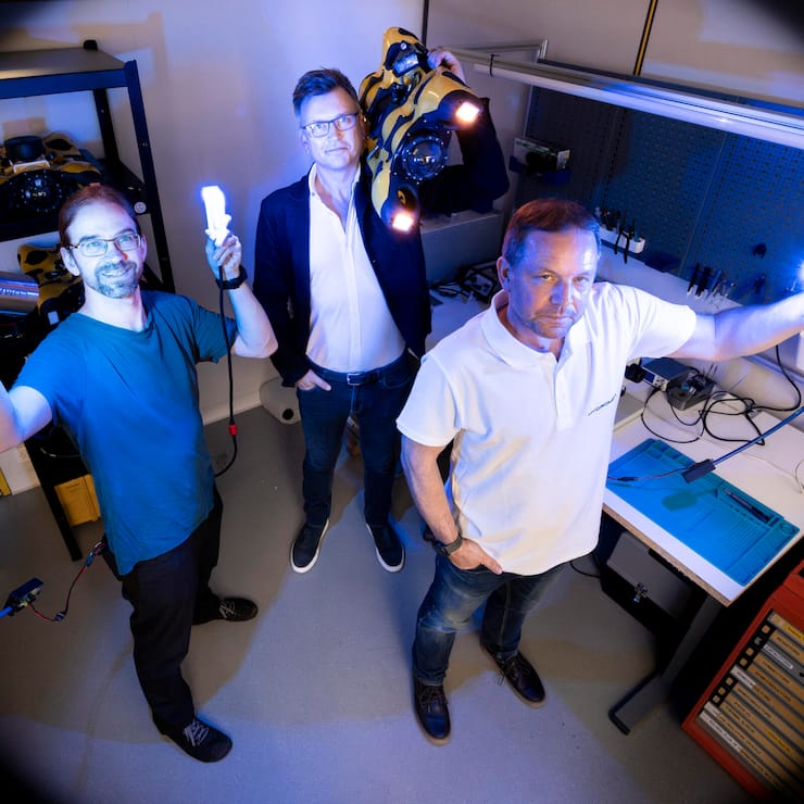 innovativFelix Schill, Igor Martin und Alexander Bahr (v.l.) bereiten der Unterwasser-IoT-Revolution den Weg.