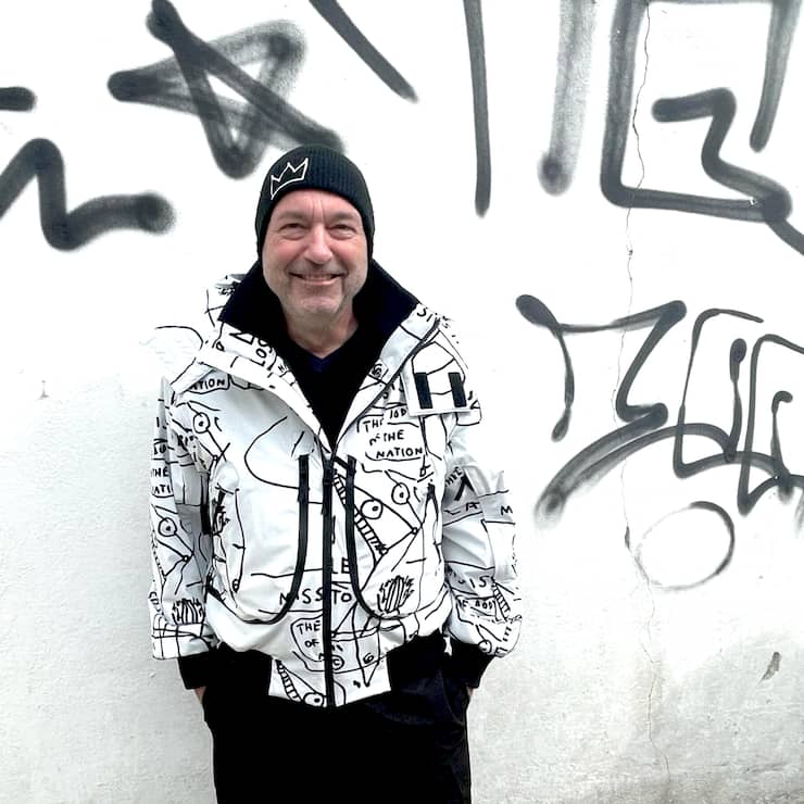 Donald Schneider gilt als der Erfinder der Kollaboration im Marketing. 2004 sorgte er als Global Creative Director für H&M für Furore mit der Kollaboration von H&M mit Karl Lagerfeld.