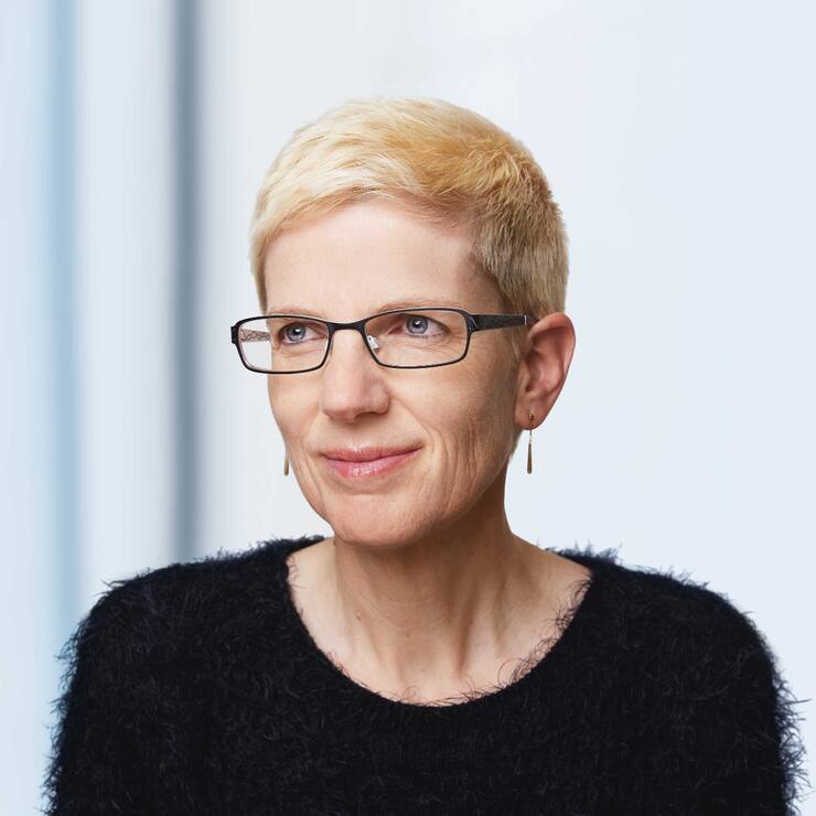 Claudia Dill