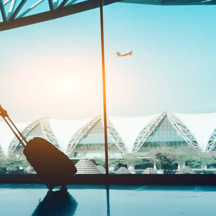 Fliegen Flugzeug Flughafen Koffer