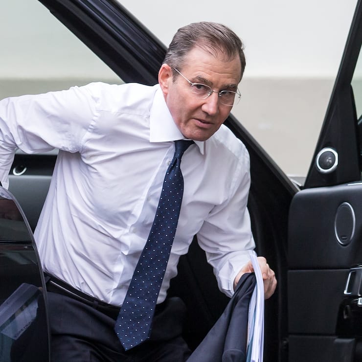 Ivan Glasenberg, CEO Glencore, ist auf dem Weg zur Glencore-Jahresversammlung am Mittwoch, 2. Mai 2018, in Zug. (KEYSTONE/Alexandra Wey)