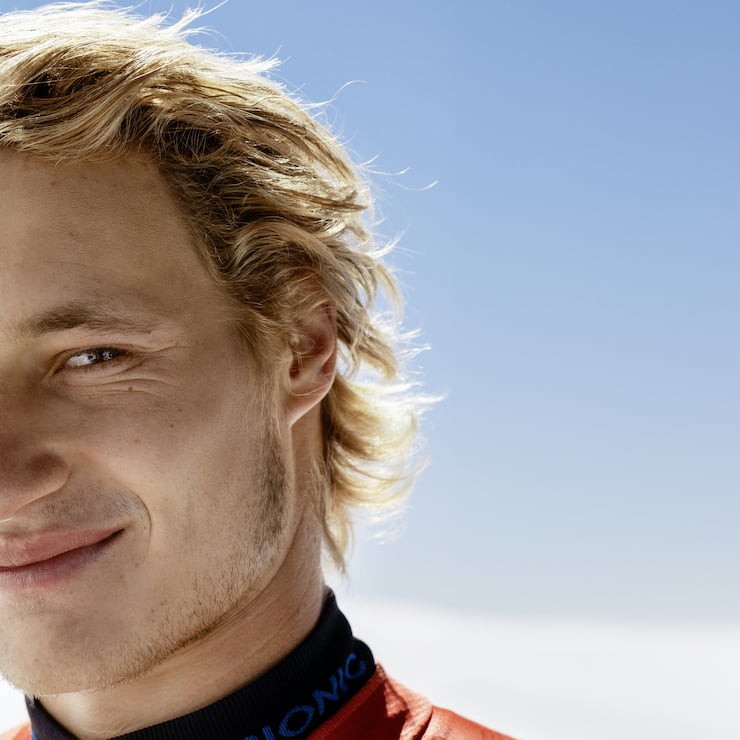 Marco Odermatt Photo Shooting for the The Red Bulletin 2023/12 Edition, Zermatt 2023 // SI202310300377 // Red Bulletin / The Red Bulletin / 2023 / 12 - December / Marco Odermatt - Das Geheimnis der SchneekÃ¶nigs // Sandro Baebler / The Red Bulletin