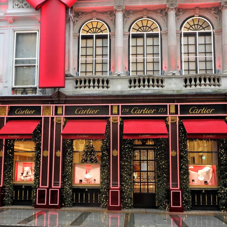 Weihnächtlich dekoriert: Geschäft der Richemont-Marke Cartier im Zentrum von London.