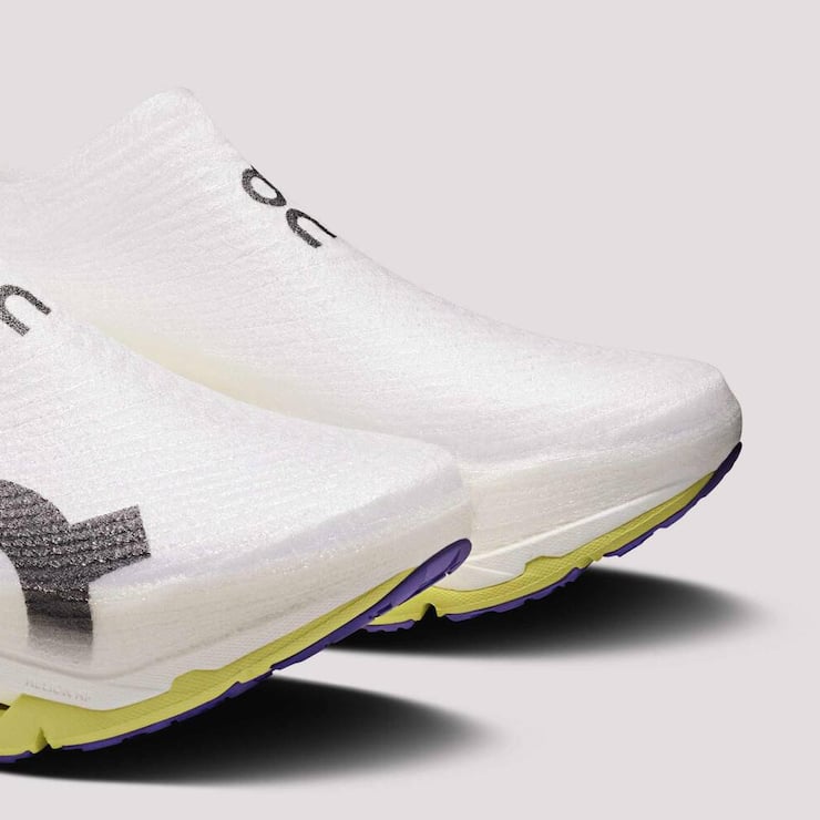 On Lightspray Cloudmonster 3 Hyper