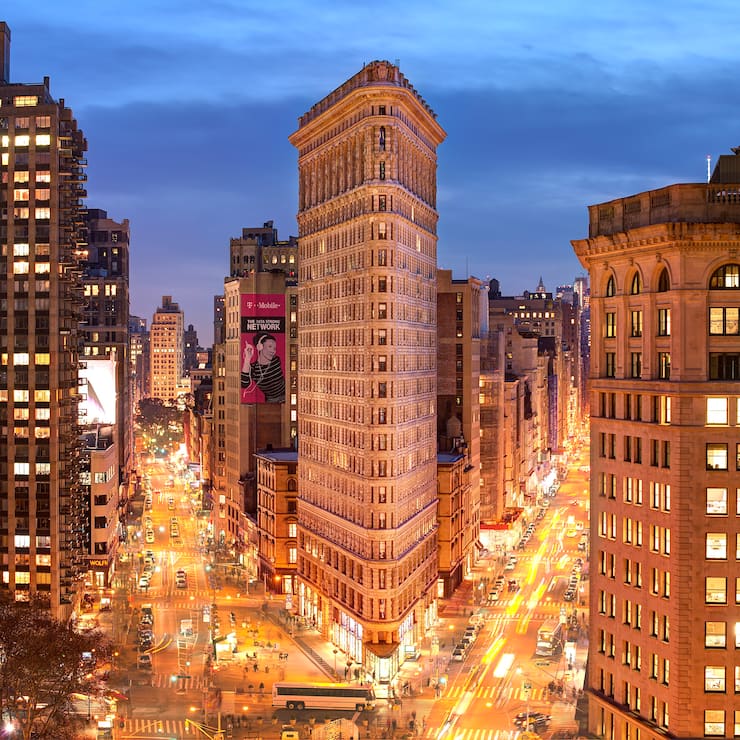 Flatiron Building Face to Face.Flatiron District, Midtown Manhattan, New York City.