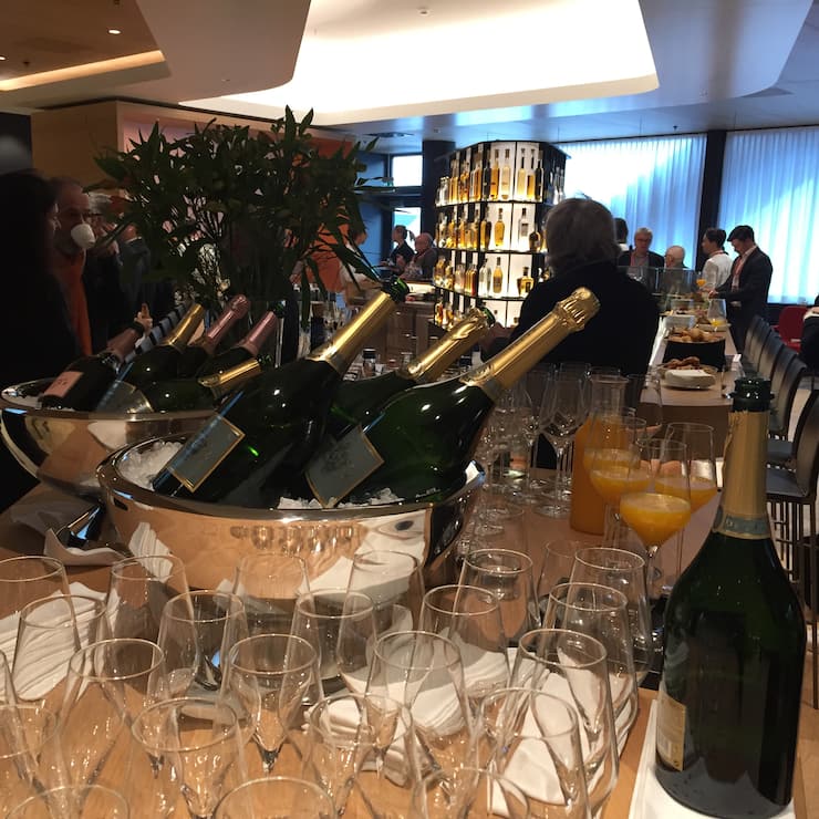 Swiss-Lounge-Eröffnung
