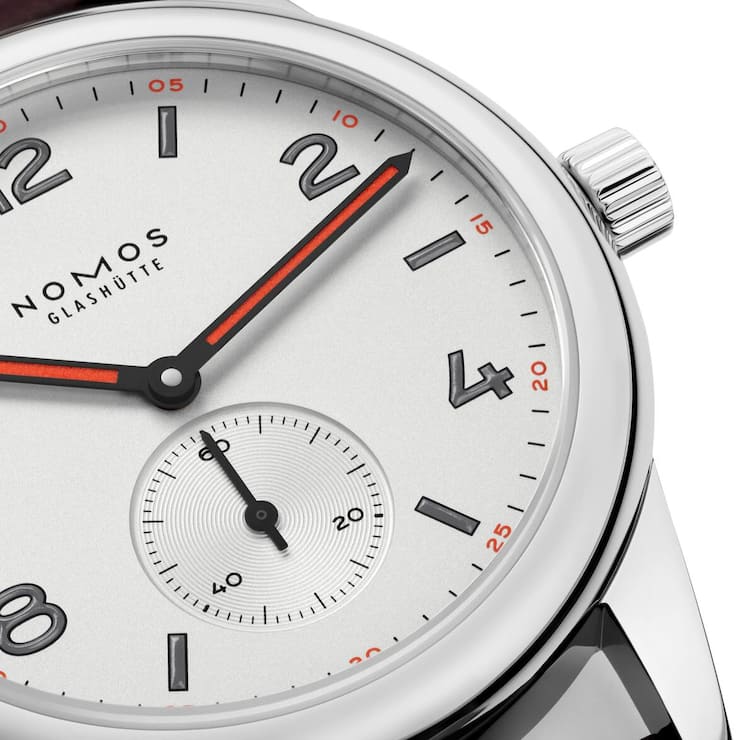 Uhren, Nomos
