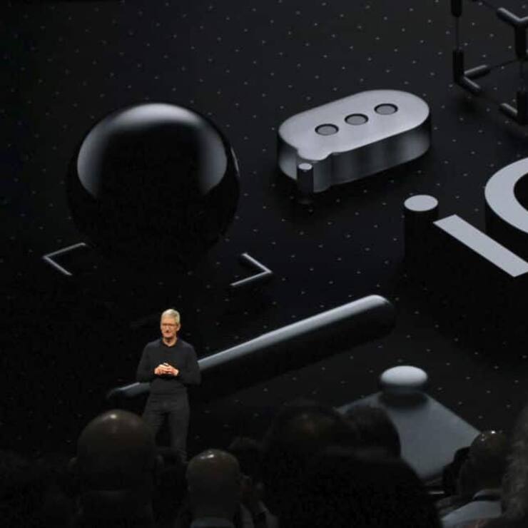 Apple_Ios_Tim_Cook_WWDC.jpg
