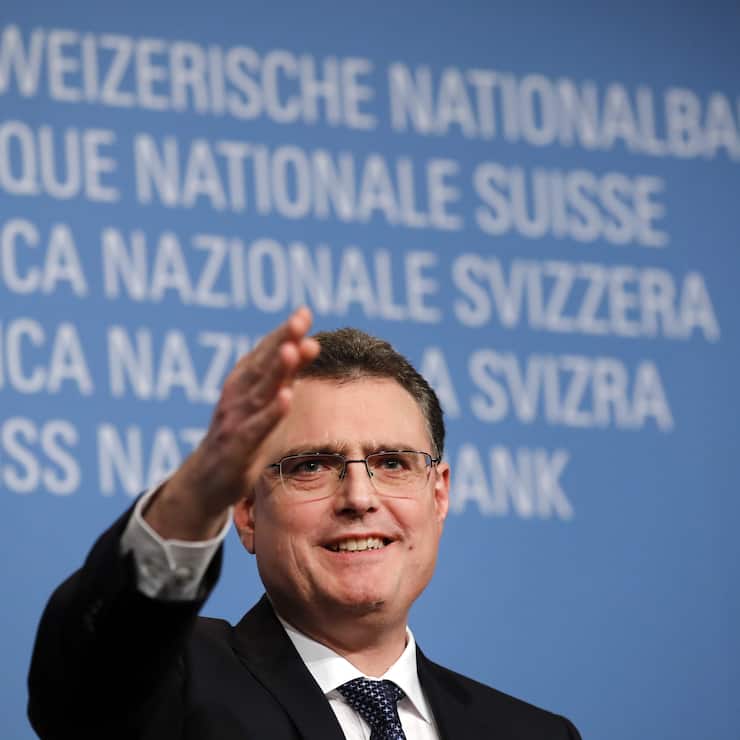 Thomas Jordan, president of the Swiss National Bank (SNB), gestures during the bank's rate announcement news conference in Bern, Switzerland, on Thursday, Dec. 13, 2018. TheÊSwiss National BankÊcut its inflation forecast and showed no inclination of moving off its crisis-era settings, citing the francs strength and mounting global risks. Photographer: Stefan Wermuth/Bloomberg via Getty Images