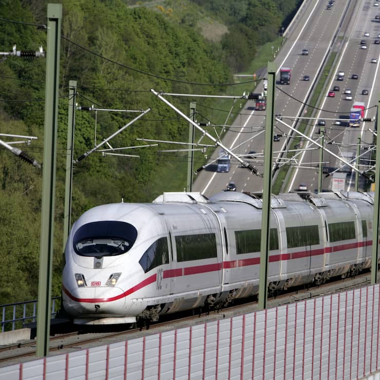 GERMANY - MAY 07: GERMANY, FRANKFURT ON THE MAIN, ICE3 on the rail route Frankfurt on the Main - Cologne over the A3 highway near Neustadt - Wied. (Photo by Ulrich Baumgarten via Getty Images)