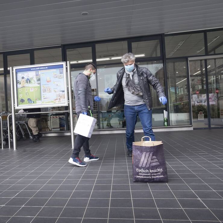 CORONAVIRUS LIEFERDIENST Shopping Einkaufsverhalten Konsum