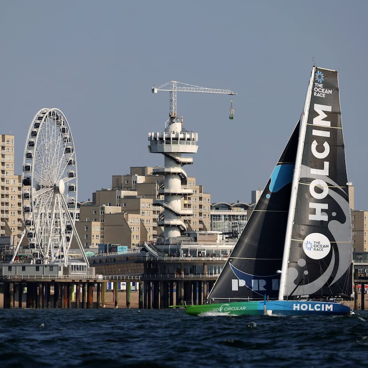 Ein von Holcim gesponsortes Segelboot (2023).