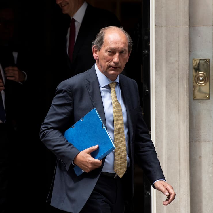 Paul Bulcke, Chairman of Nestle, leaves 10 Downing Street in London, Britain, May 30, 2018. REUTERS/Simon Dawson - RC1A22EDFFA0