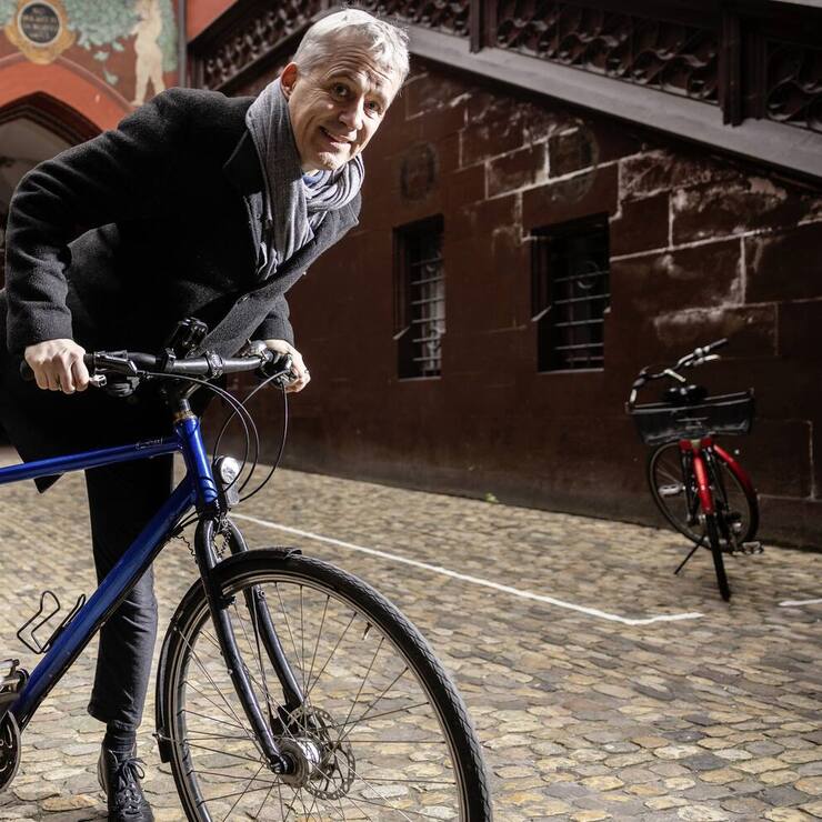 BIL 01/24 Machtnetz Beat Jans